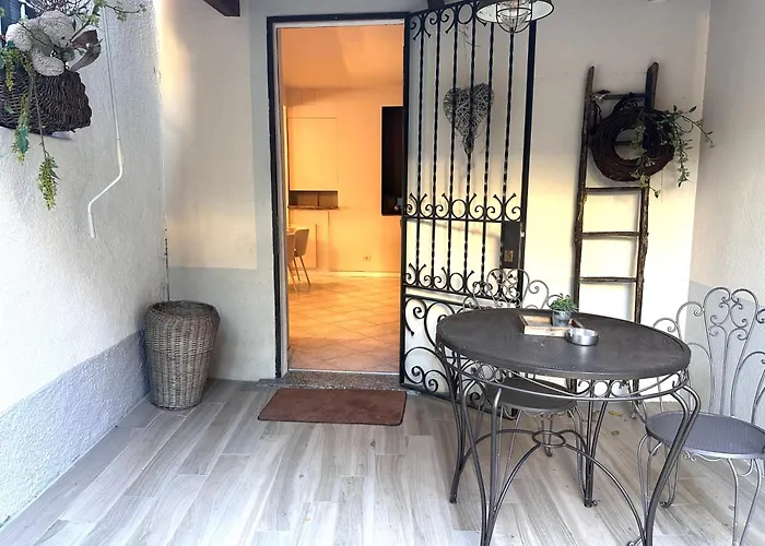 Tatil Evi Curt De L'elba Cernobbio